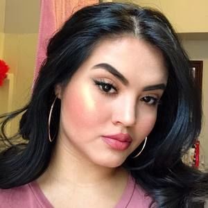 Meet your Posher, Evelyn